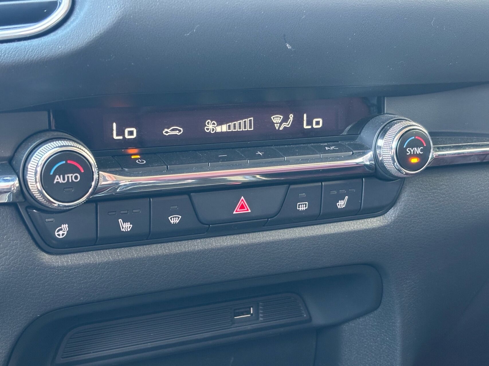 Billede af Mazda CX-30 2,0 Skyactiv-X  Mild hybrid Anniversary 180HK 5d 6g