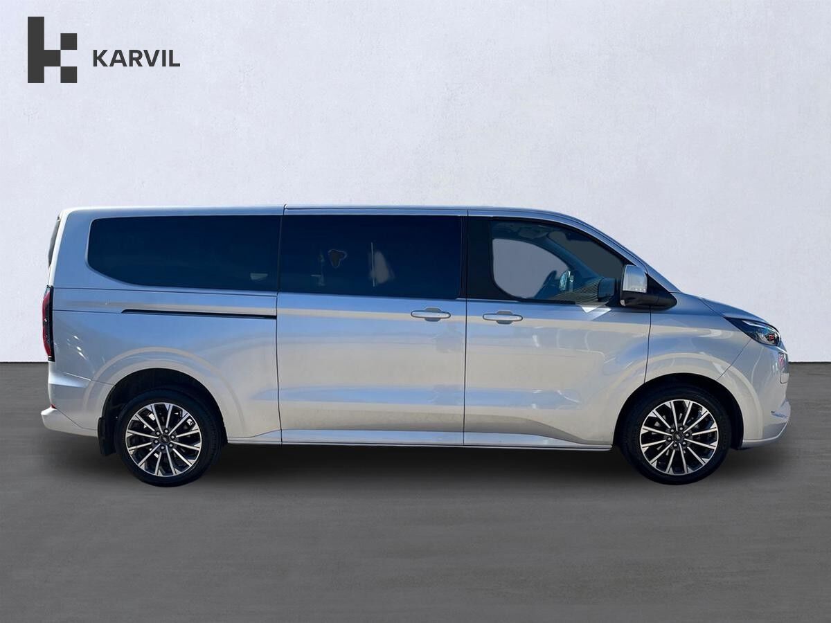 Billede af Ford Tourneo Custom 340 L2H1 2,5 Plugin-hybrid Titanium X CVT 233HK Aut.