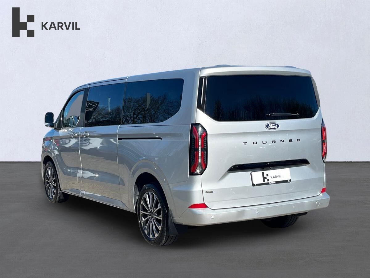 Billede af Ford Tourneo Custom 340 L2H1 2,5 Plugin-hybrid Titanium X CVT 233HK Aut.