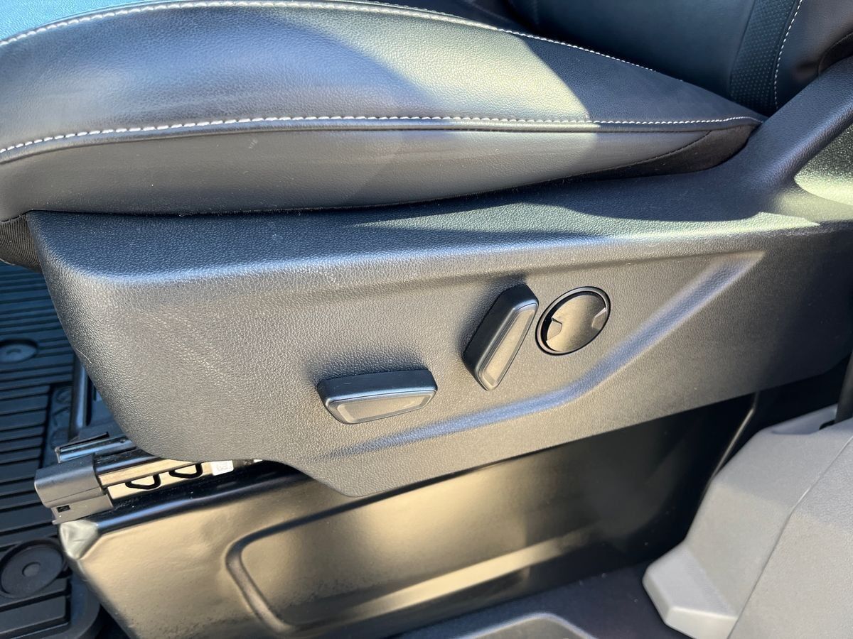 Billede af Ford Tourneo Custom 340 L2H1 2,5 Plugin-hybrid Titanium X CVT 233HK Aut.