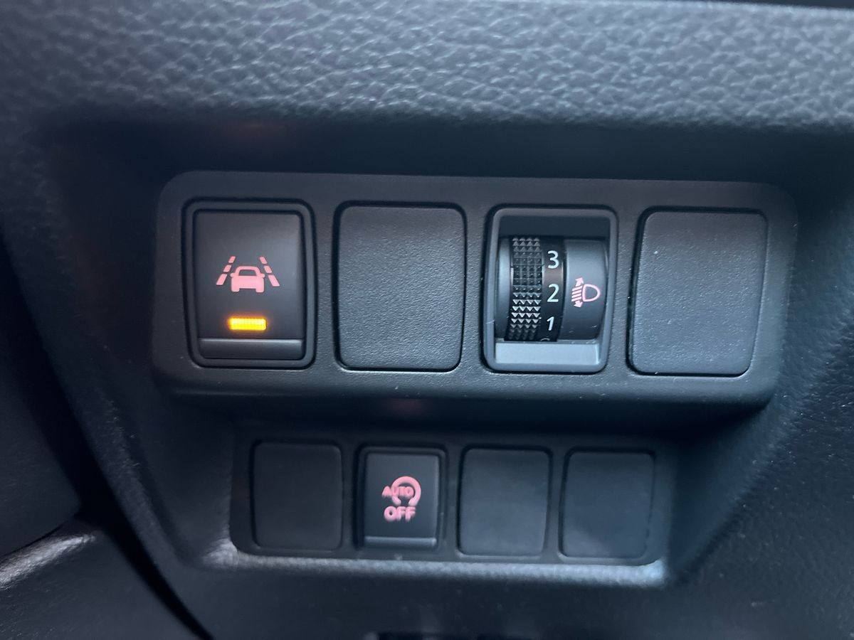 Billede af Nissan Qashqai 1,3 Dig-T Visia 140HK 5d 6g