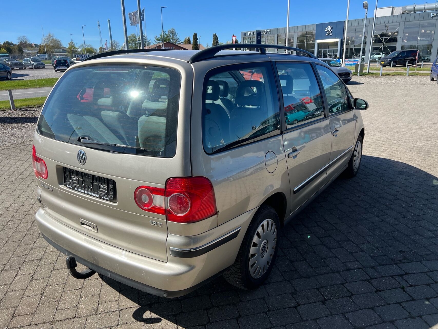 Billede af VW Sharan 1,8 Turbo Trendline Tiptr. 150HK Aut.