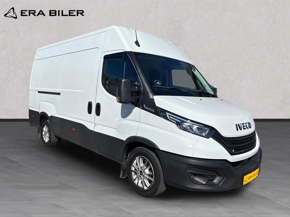 Billede af Iveco Daily 35S18 12m3 3,0 D 180HK Van 8g Aut.