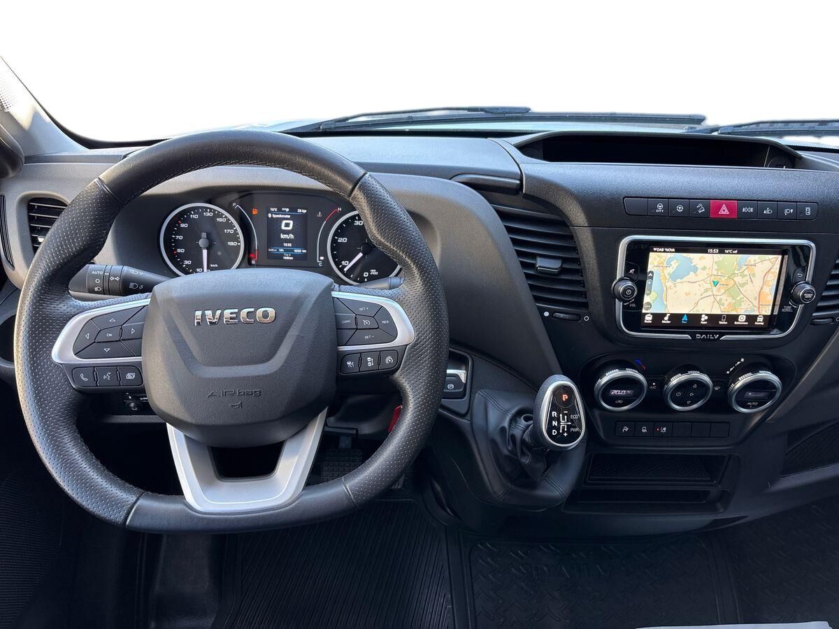 Billede af Iveco Daily 35S18 12m3 3,0 D 180HK Van 8g Aut.