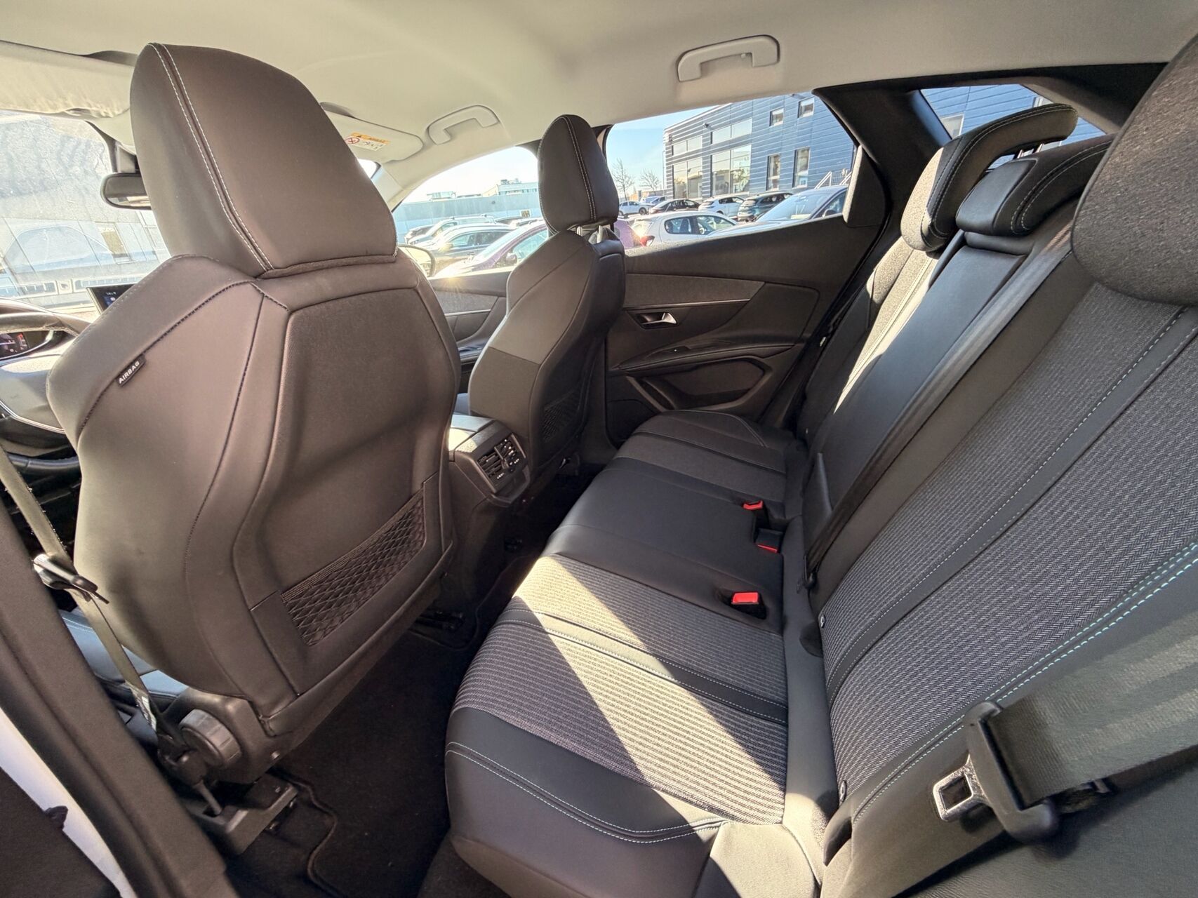 Billede af Peugeot 3008 1,5 BlueHDi Allure Pack EAT8 130HK 5d 8g Aut.