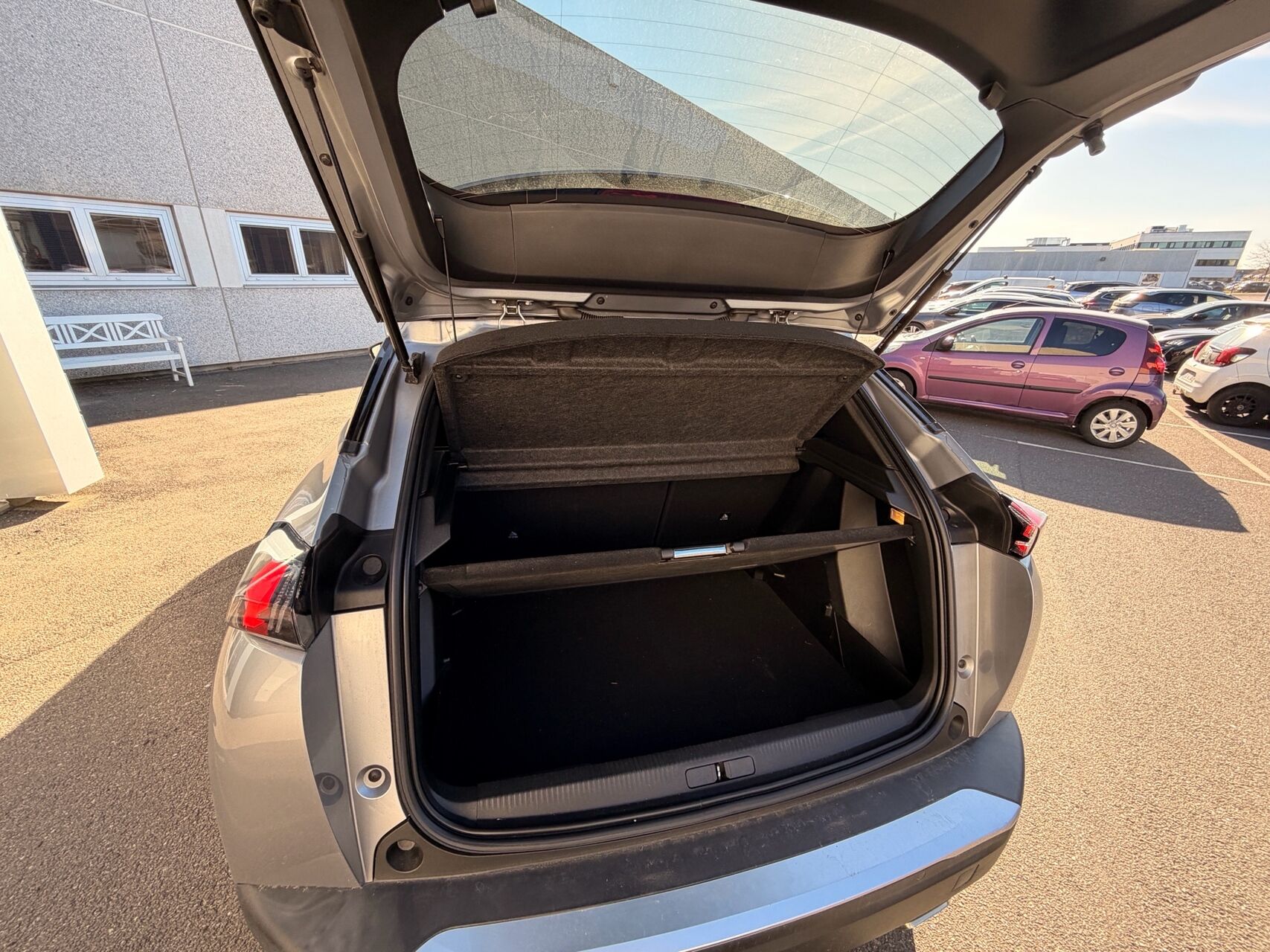 Billede af Peugeot 2008 1,2 PureTech Selection Sport EAT8 130HK 5d 8g Aut.