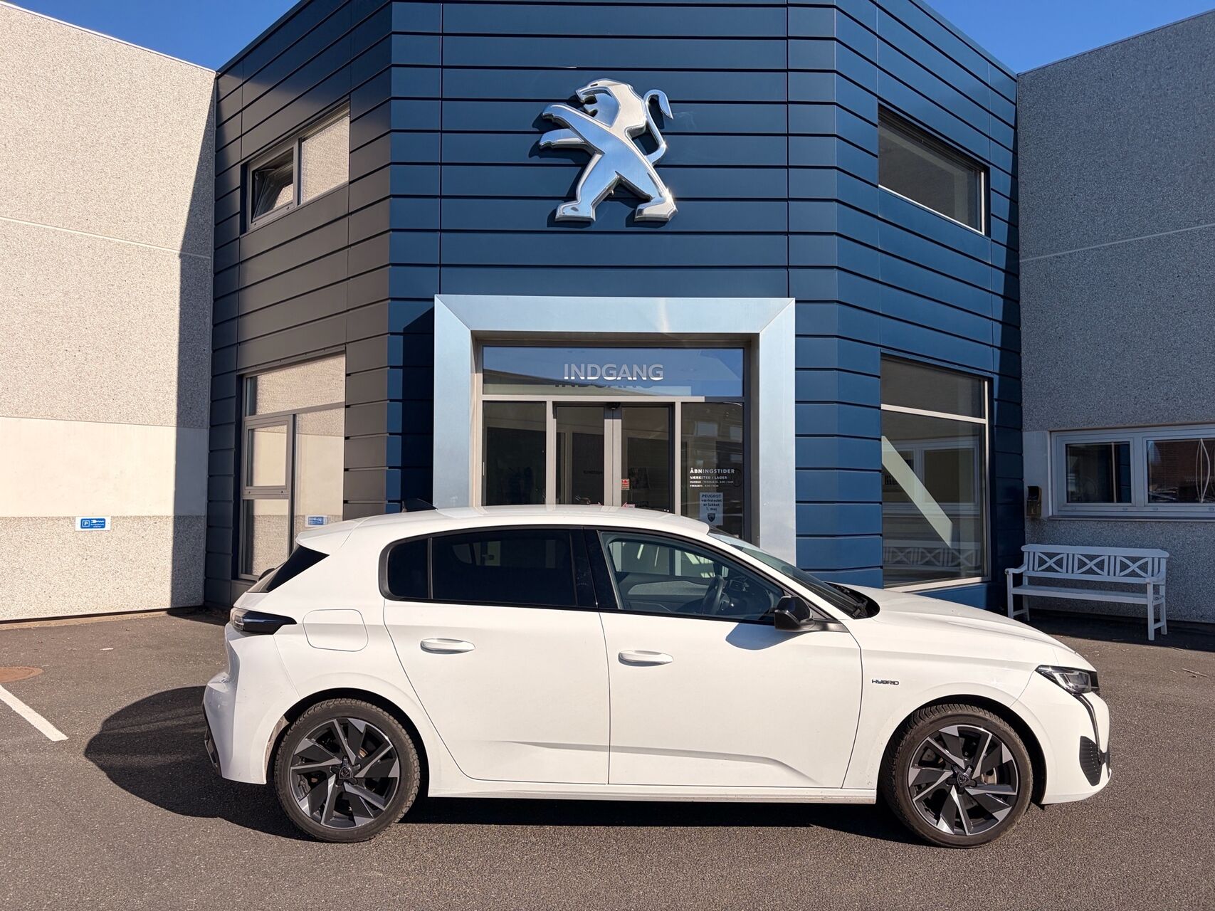 Billede af Peugeot 308 1,6 Plugin-hybrid First Selection EAT8 180HK 5d 8g Aut.