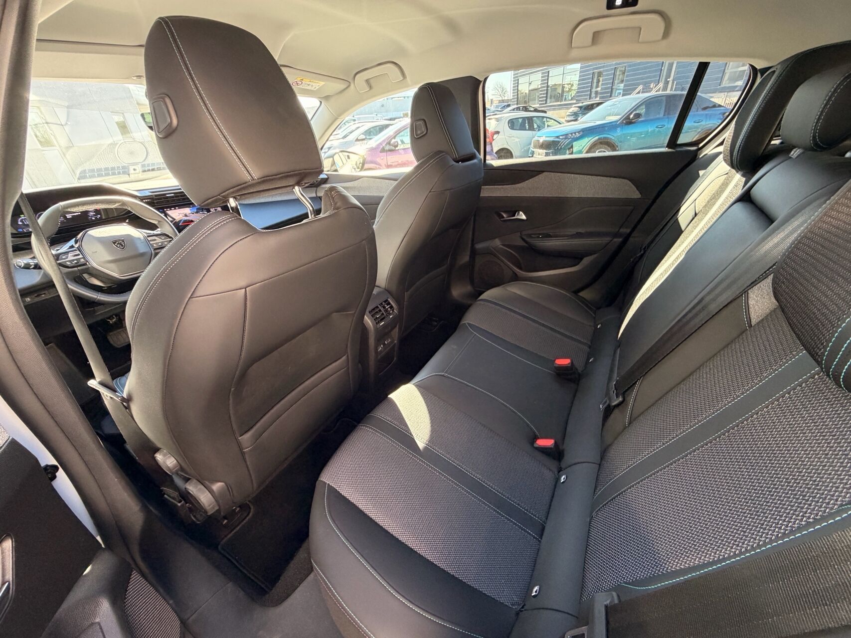 Billede af Peugeot 308 1,6 Plugin-hybrid First Selection EAT8 180HK 5d 8g Aut.