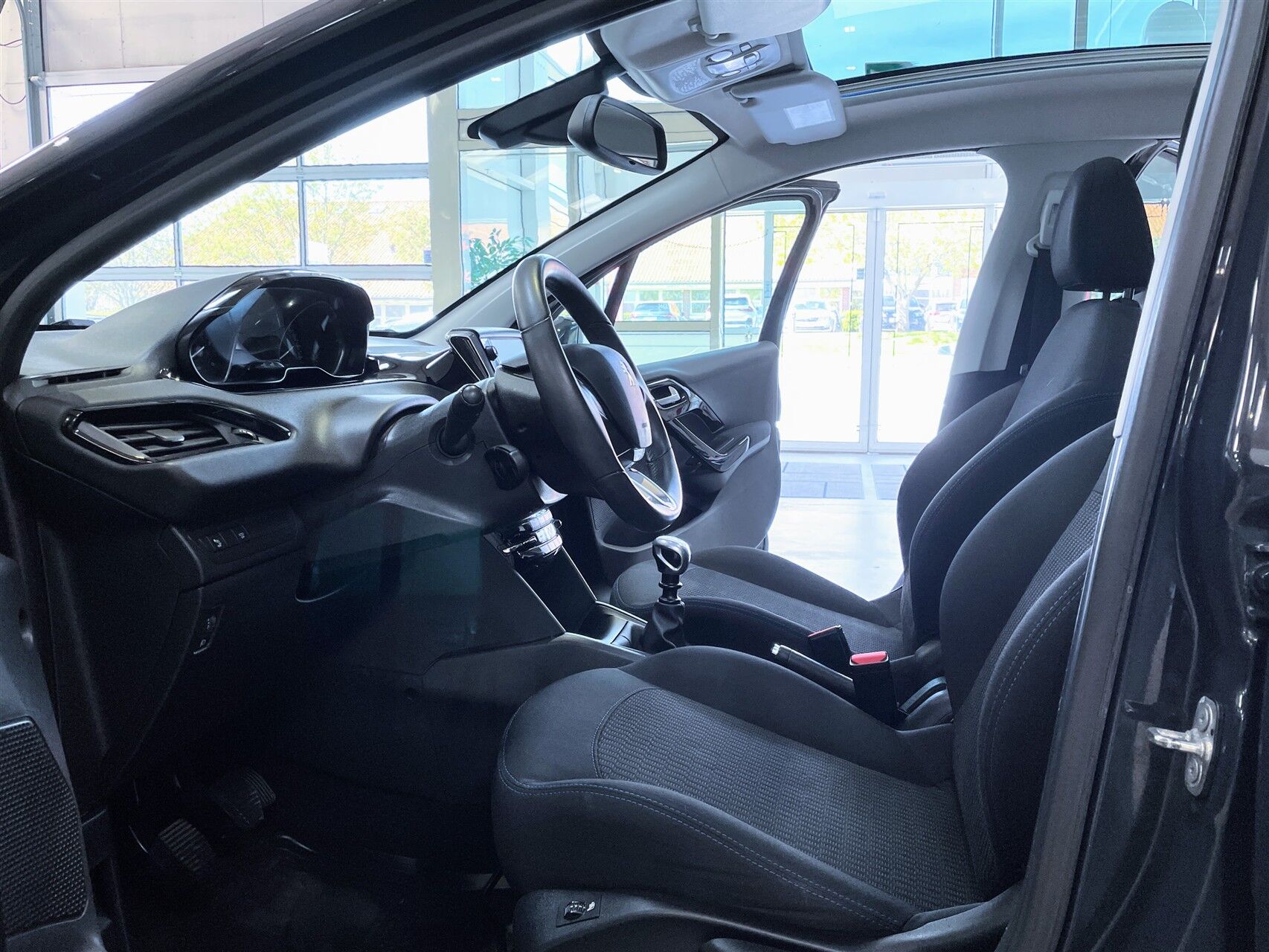 Billede af Peugeot 208 1,5 BlueHDi Signature+ 100HK 5d