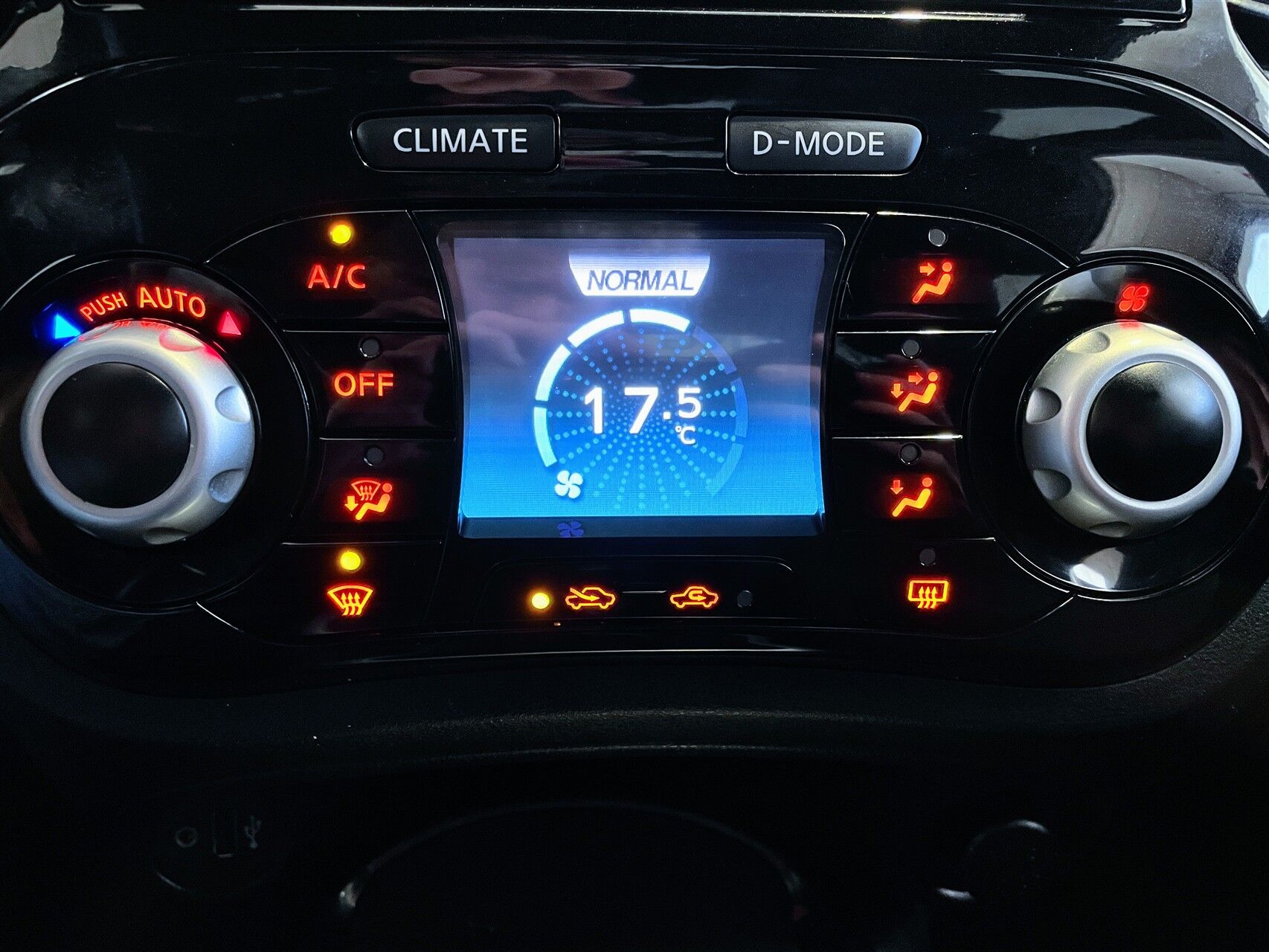 Billede af Nissan Juke 1,2 Dig-T N-Connecta 4x2 115HK 5d 6g