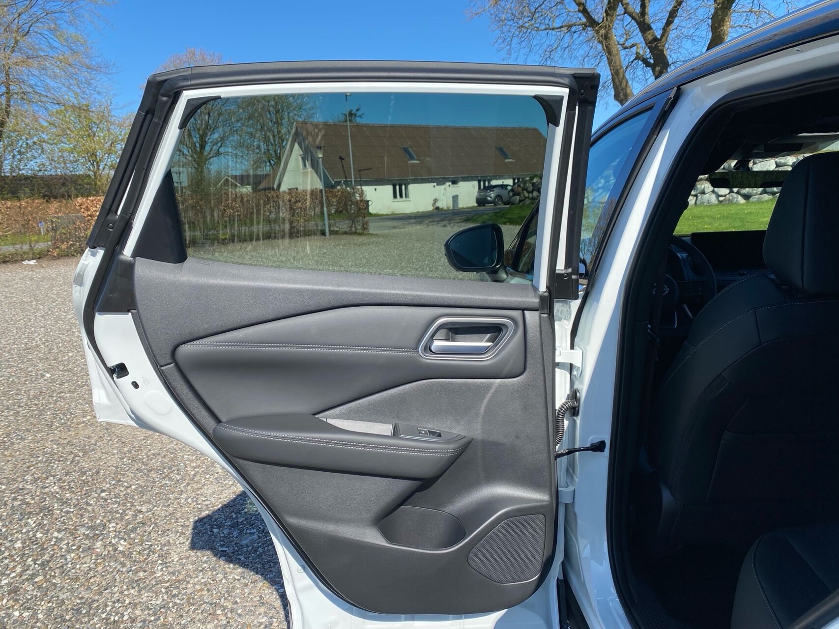 Billede af Nissan Qashqai QASHQAI MY25,5 Mild-Hybrid 158 Xtronic 2 WD Tekna + 2