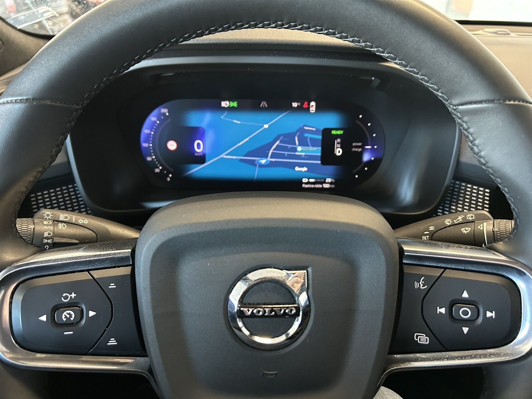 Billede af Volvo XC40 P6 Recharge Core 231HK 5d Aut.