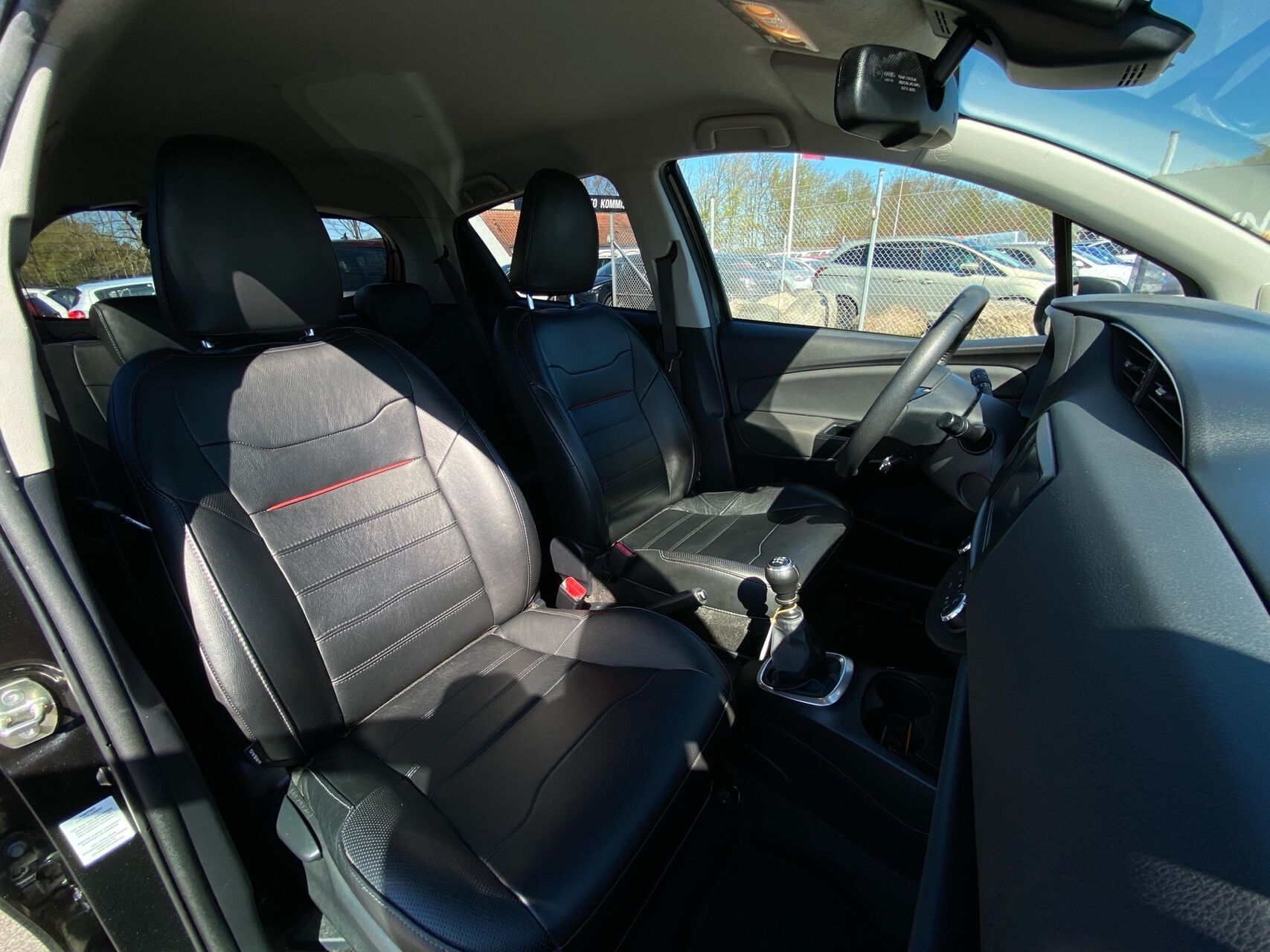 Billede af Toyota Yaris 1,5 VVT-I T2 Limited 111HK 5d 6g