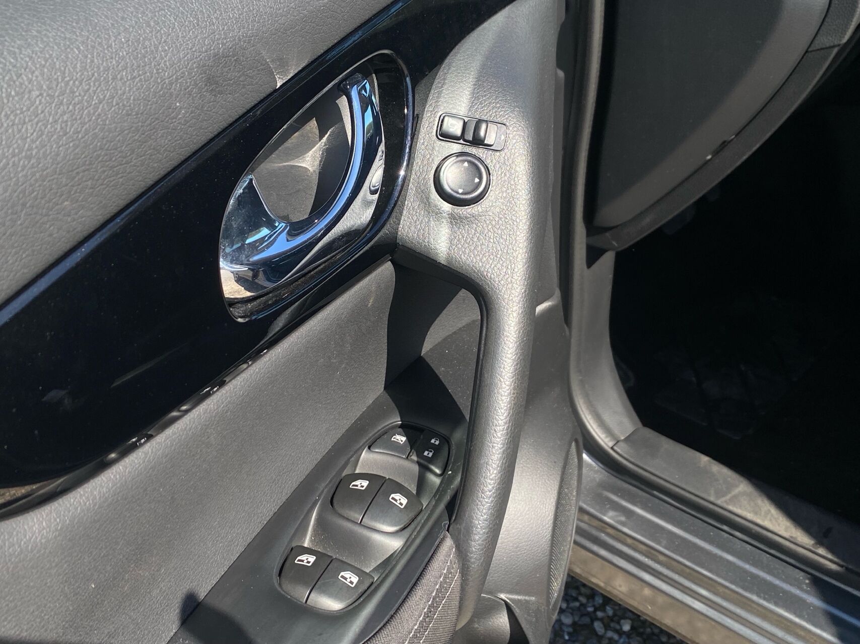 Billede af Nissan Qashqai 1,3 Dig-T N-Connecta DCT 160HK 5d 7g Aut.
