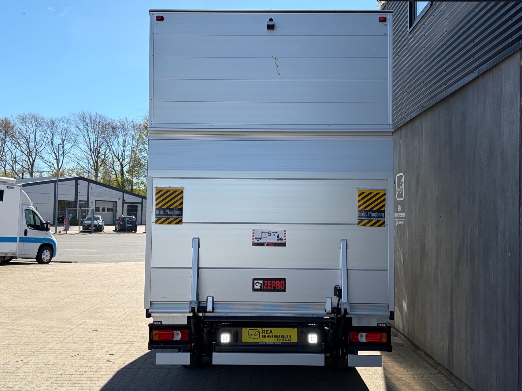 Billede af Iveco Daily 35S18 4100mm 3,0 D 180HK Ladv./Chas. Aut. 