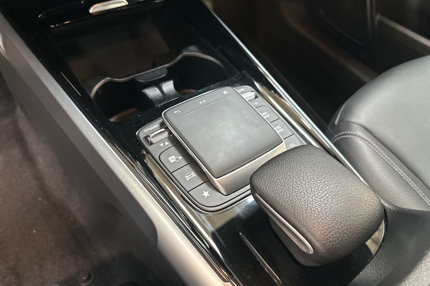 Billede af Mercedes-Benz GLB200 1,3 Advantage 7G-Tronic 163HK 5d 7g Aut.