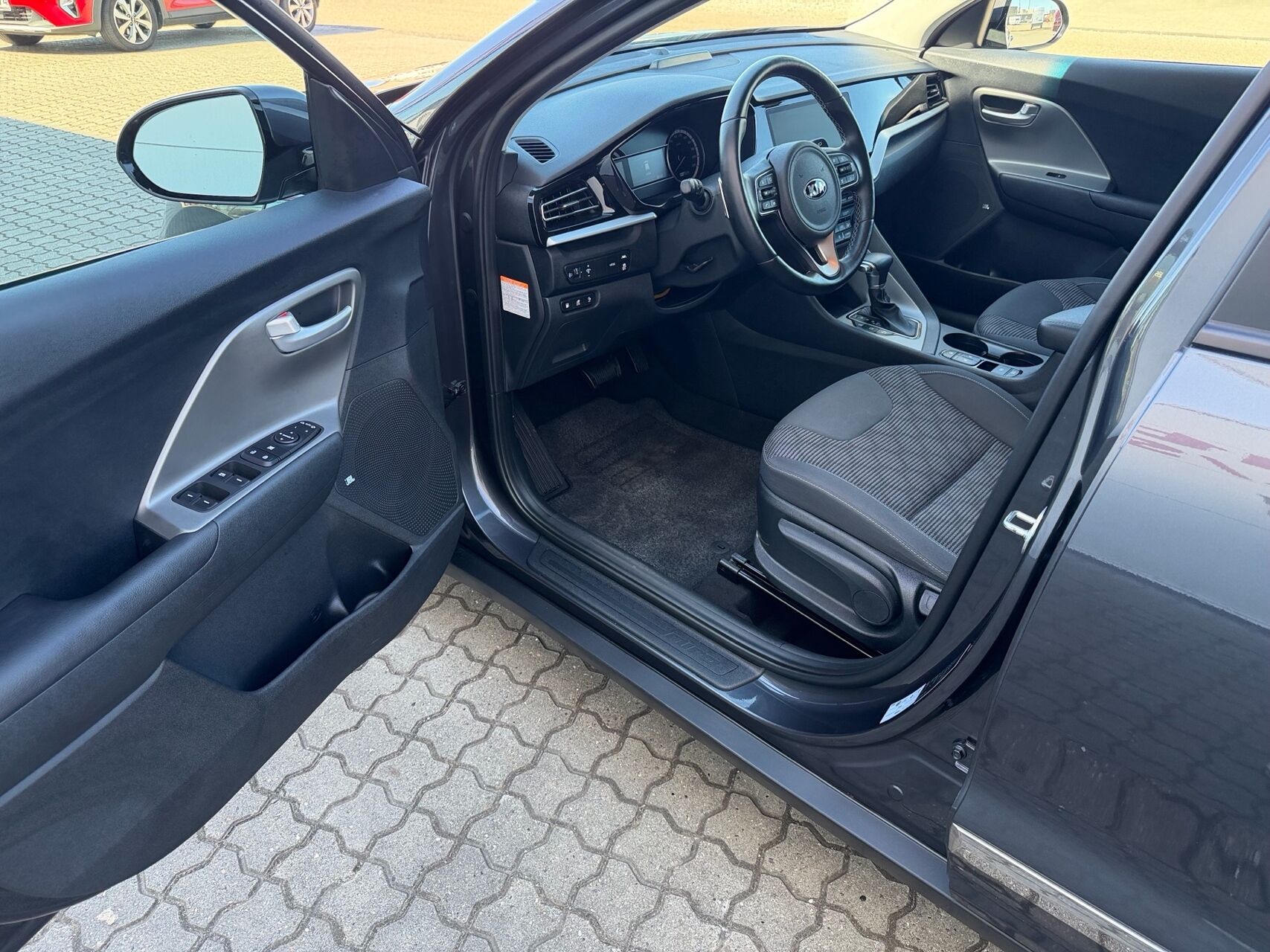 Billede af Kia Niro 1,6 GDI PHEV  Plugin-hybrid Comfort DCT 141HK 5d 6g Aut.