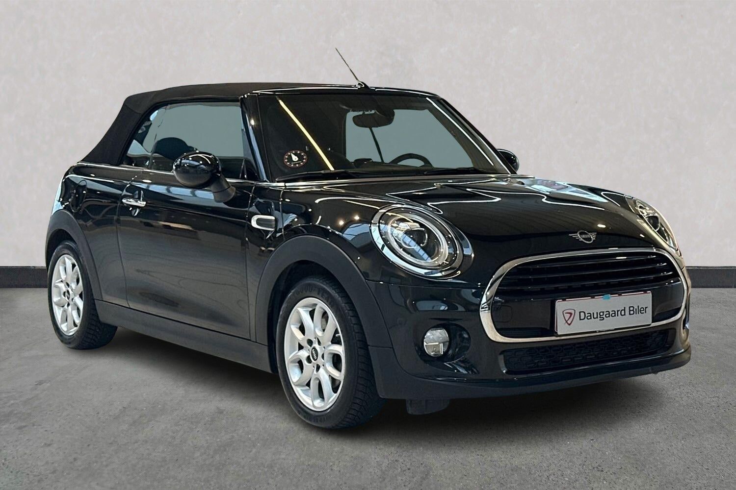 Billede af Mini Cooper 1,5 Connected Essential Steptronic 136HK Cabr. 7g Aut.