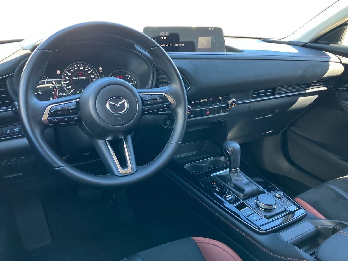 Billede af Mazda CX-30 2,5 e-Skyactiv-G  Mild hybrid Nagisa 140HK 5d 6g Aut.