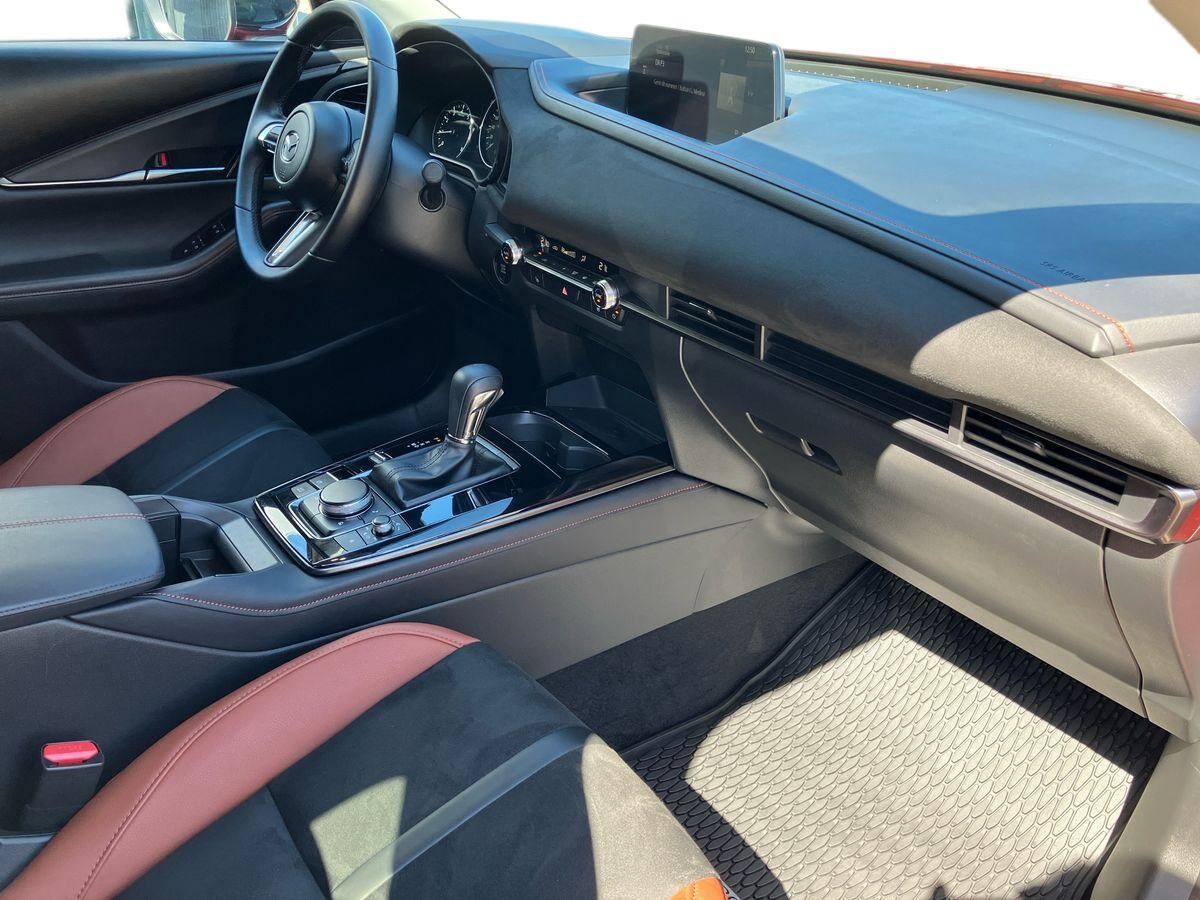 Billede af Mazda CX-30 2,5 e-Skyactiv-G  Mild hybrid Nagisa 140HK 5d 6g Aut.