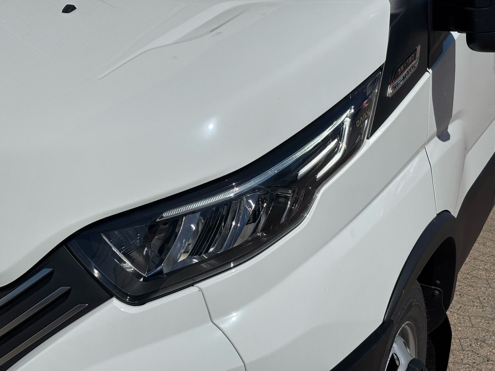 Billede af Iveco Daily 35C18 12m3 3,0 D 180HK Van 8g Aut.