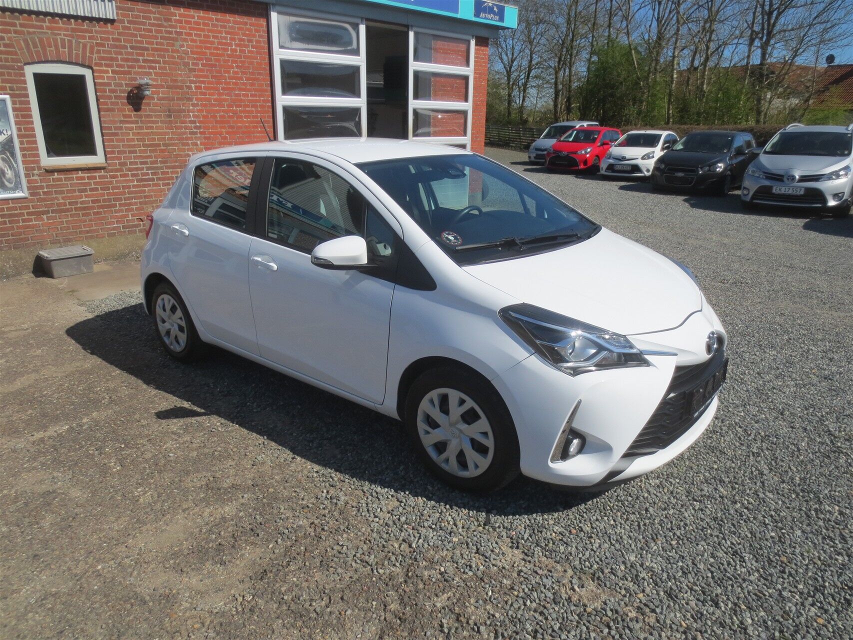 Billede af Toyota Yaris 1,0 VVT-I T2 72HK 5d