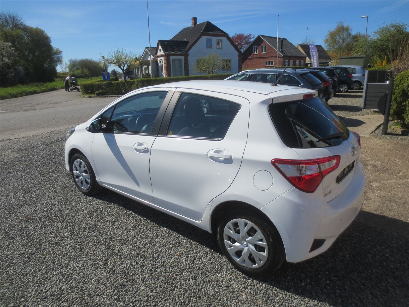 Billede af Toyota Yaris 1,0 VVT-I T2 72HK 5d