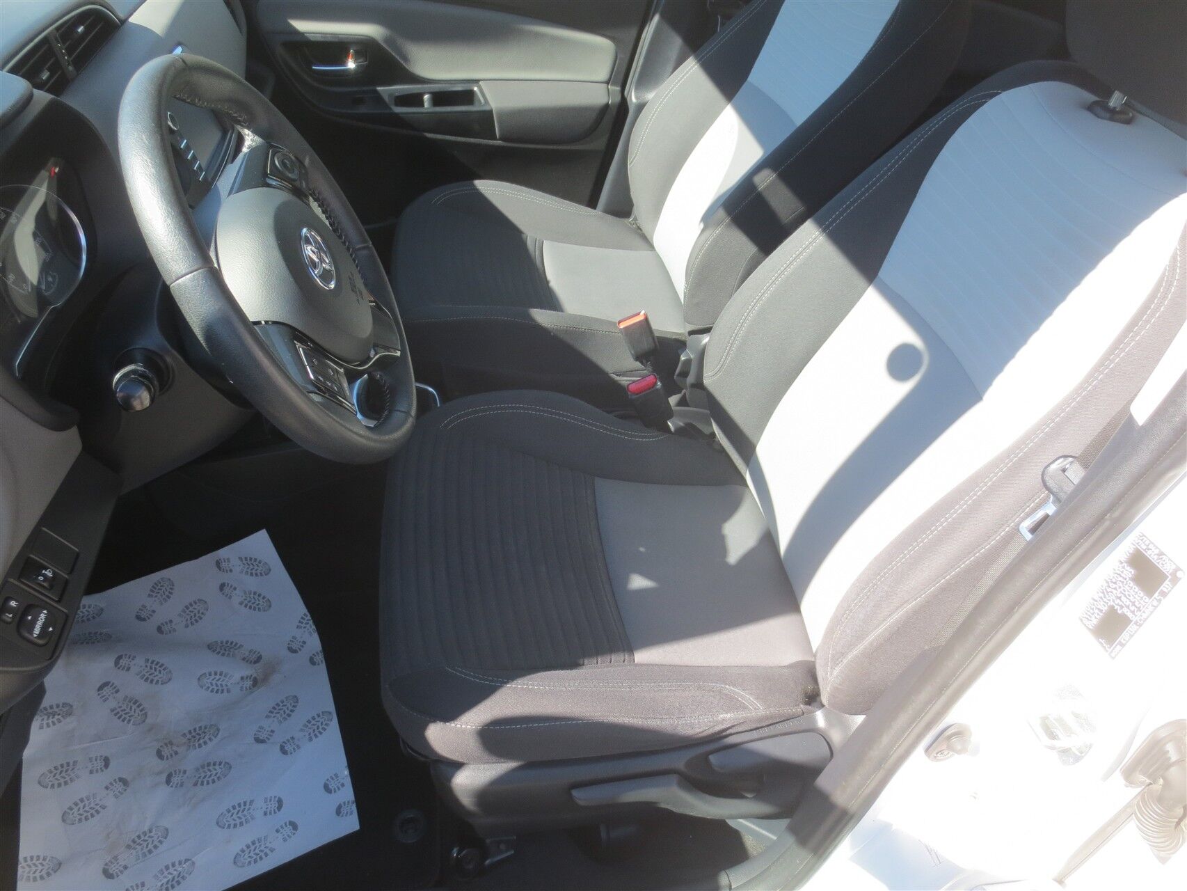 Billede af Toyota Yaris 1,0 VVT-I T2 72HK 5d
