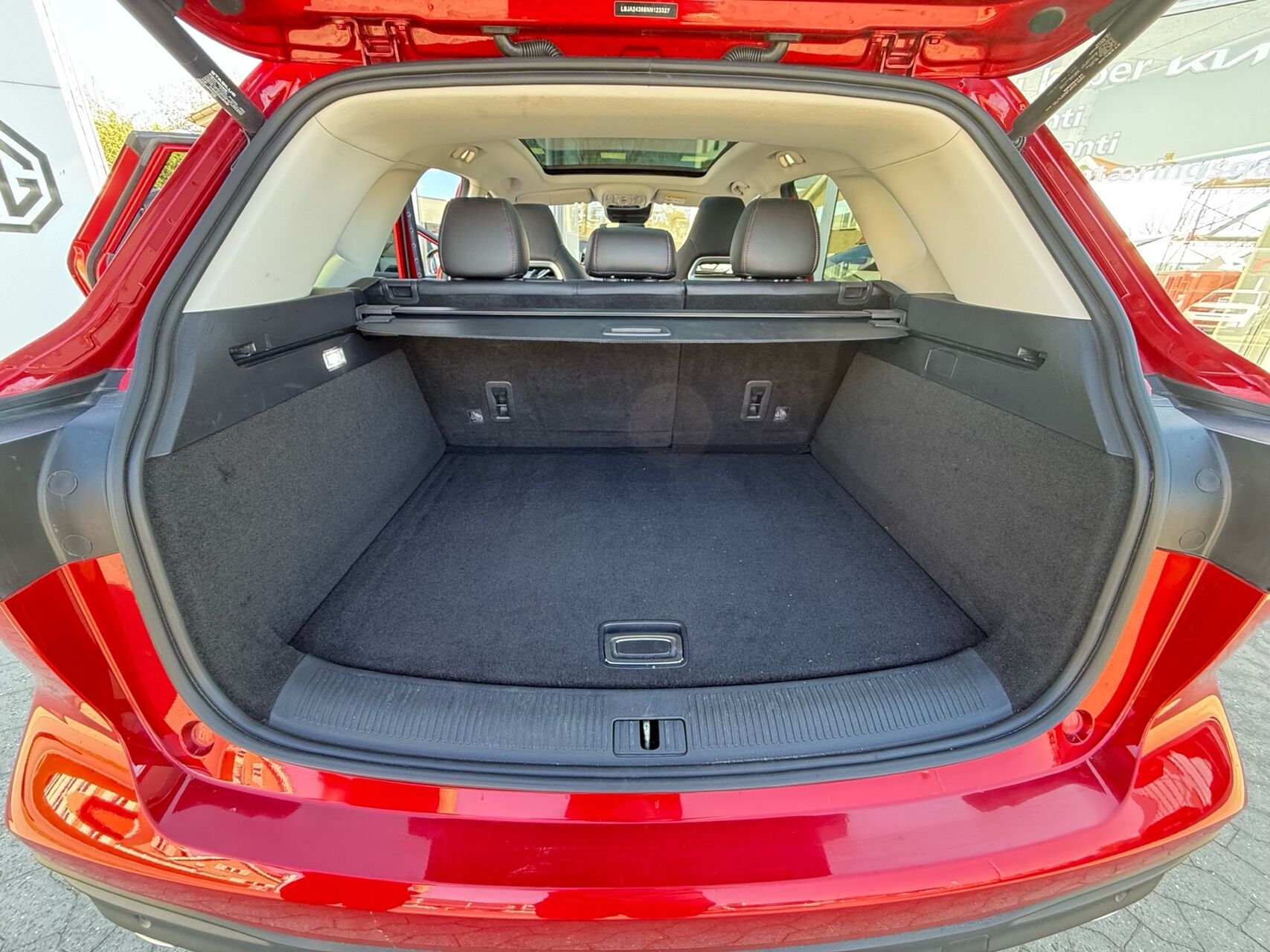 Billede af MG EHS 1,5 T GDI  Plugin-hybrid Luxury 258HK 5d 10g Aut.