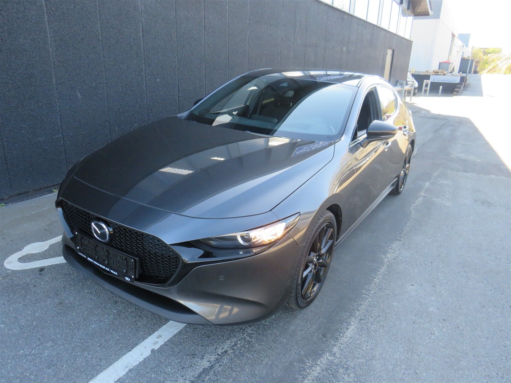 Billede af Mazda 3 2,0 Skyactiv-G  Mild hybrid Homura 150HK 5d 6g Aut.