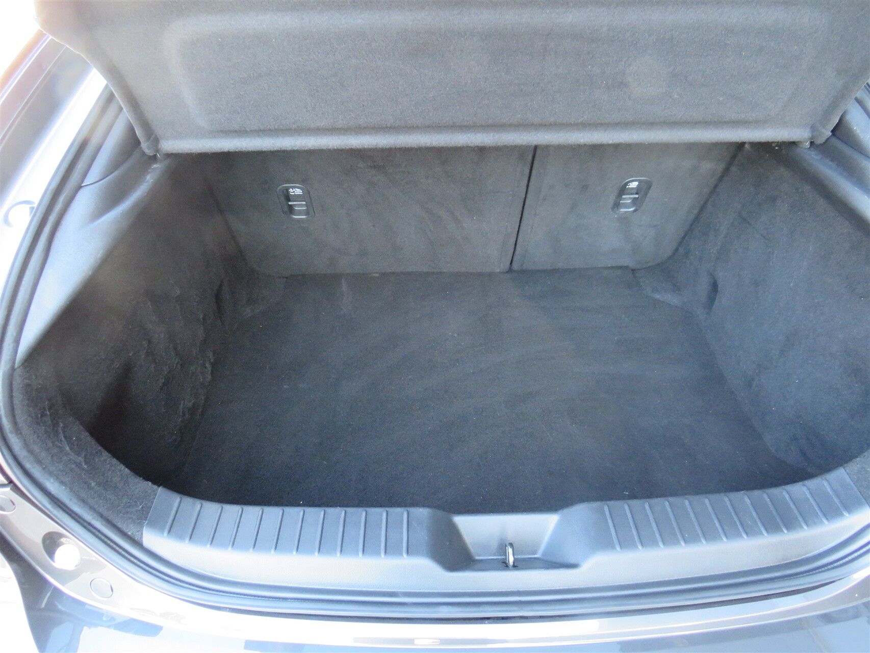 Billede af Mazda 3 2,0 Skyactiv-G  Mild hybrid Homura 150HK 5d 6g Aut.