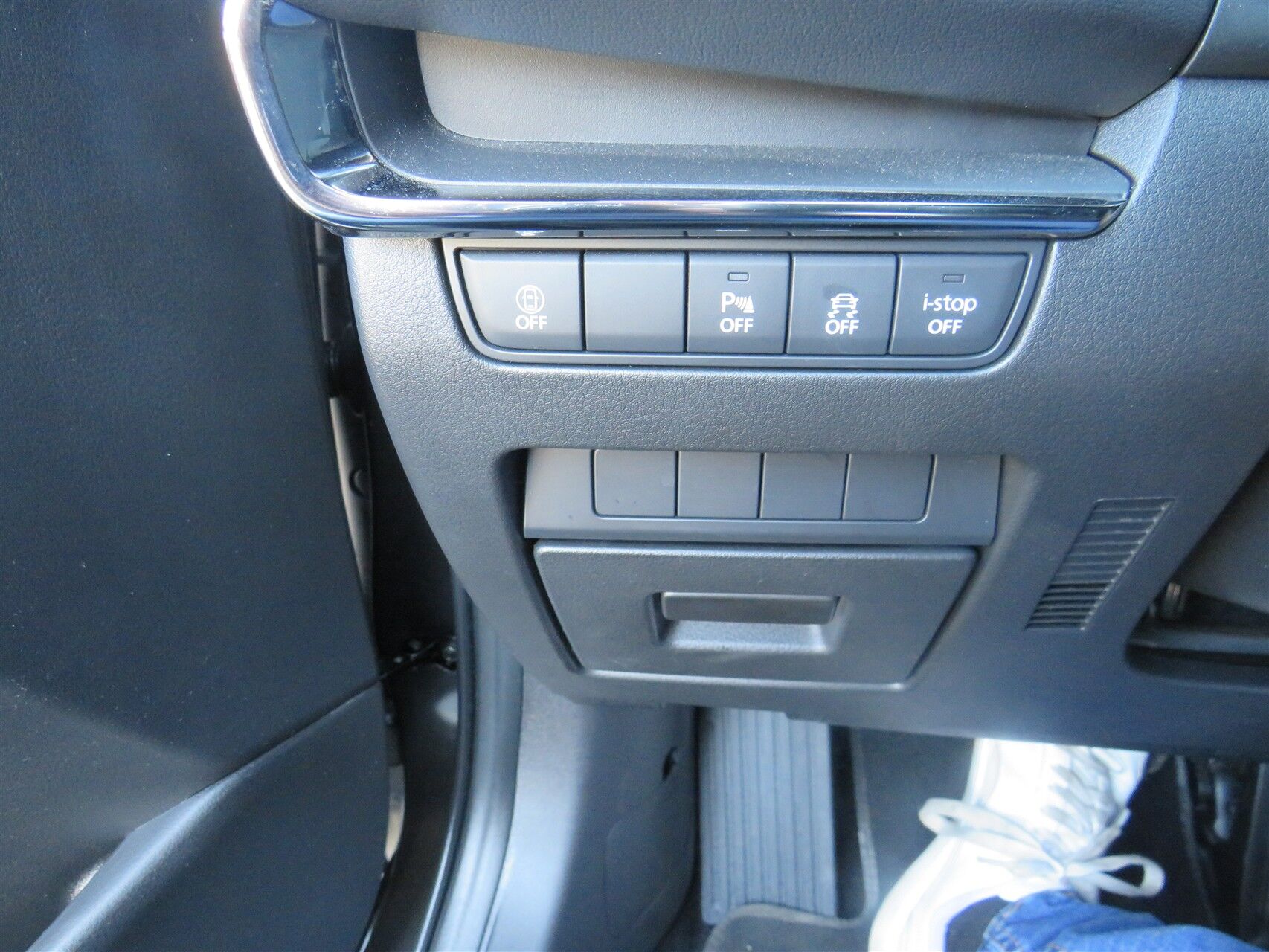 Billede af Mazda 3 2,0 Skyactiv-G  Mild hybrid Homura 150HK 5d 6g Aut.