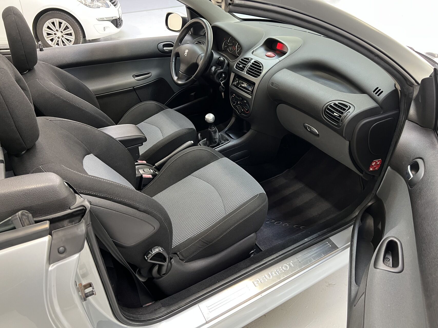 Billede af Peugeot 206 CC 1,6 110HK Cabr.