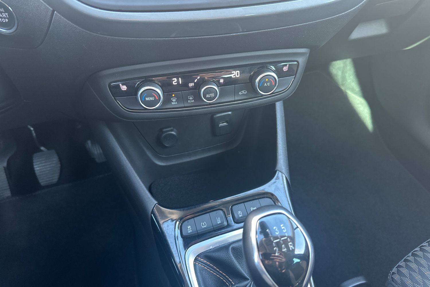 Billede af Opel Crossland X 1,2 Sport 83HK 5d