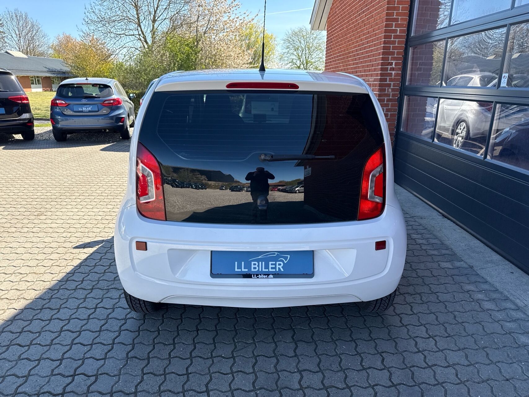 Billede af VW up 1,0 MPI Move ASG 75HK 5d Aut.