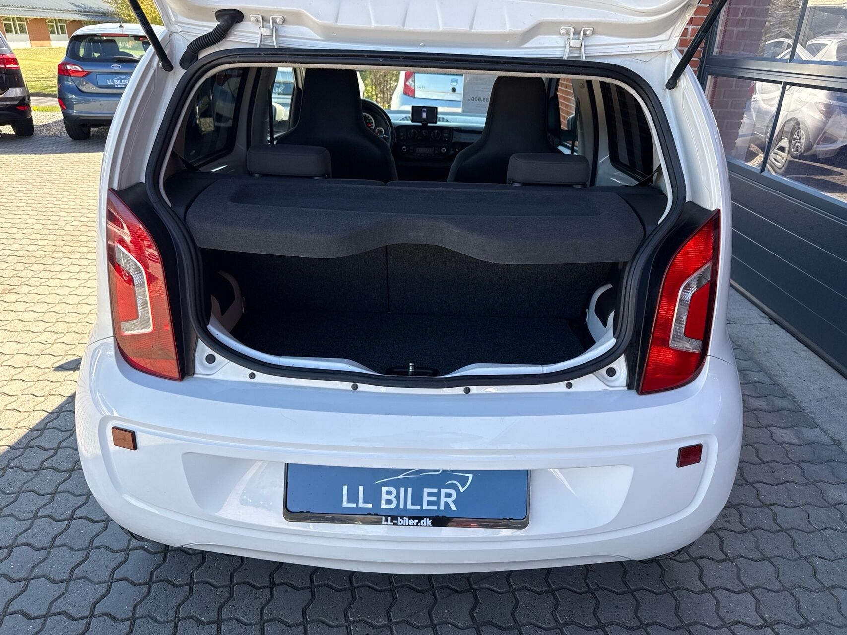 Billede af VW up 1,0 MPI Move ASG 75HK 5d Aut.
