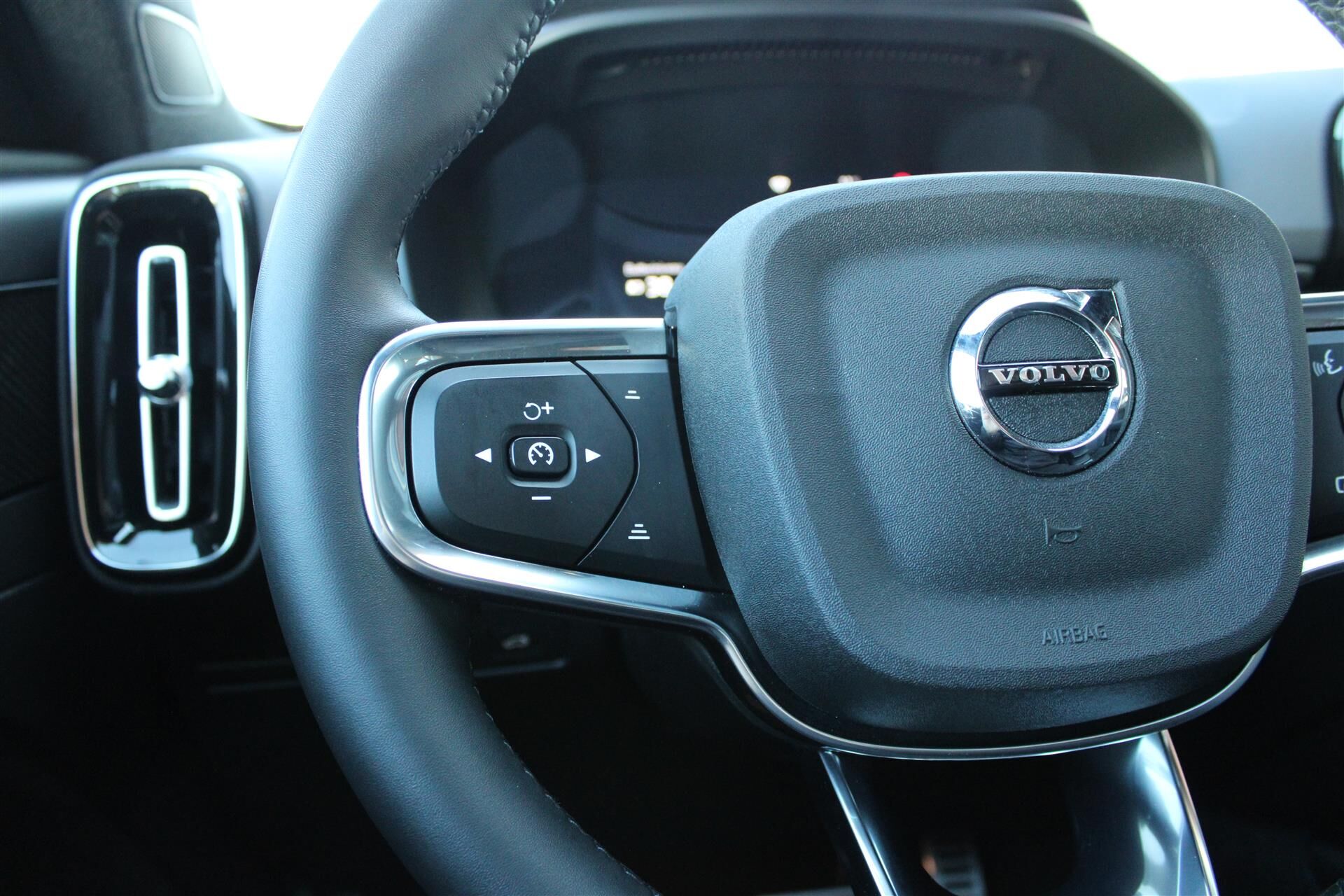 Billede af Volvo XC40 P6 Recharge Pro 231HK 5d Aut.