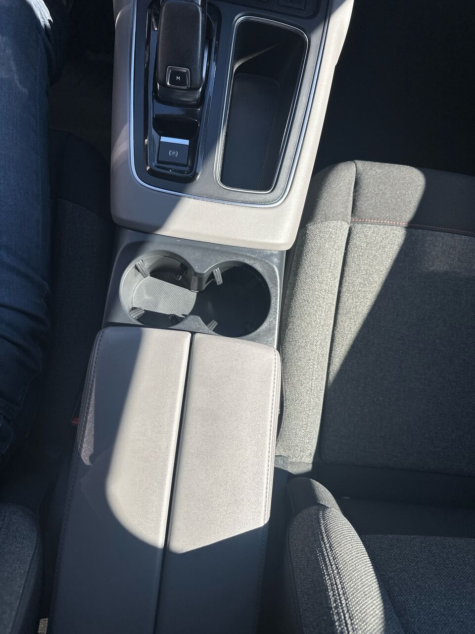 Billede af Citroën C5 Aircross 1,5 Blue HDi Platinum EAT8 start/stop 130HK 5d 8g Aut.