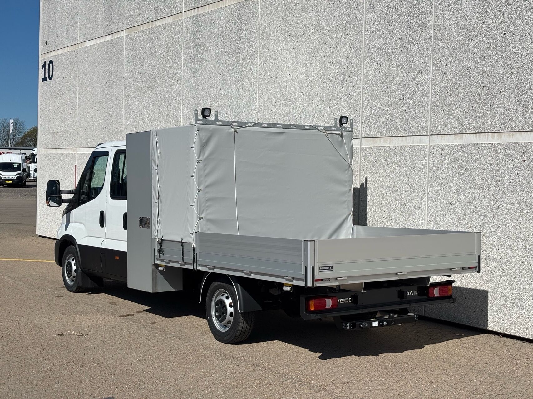 Billede af Iveco Daily 35S18 4100mm 3,0 D Hi-Matic 180HK DobKab 8g Aut.