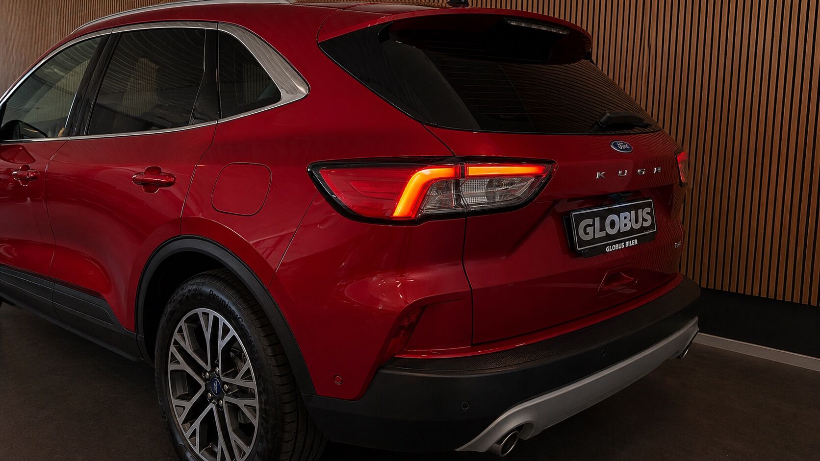 Billede af Ford Kuga 2,5 Plugin-hybrid Titanium X CVT 225HK 5d Trinl. Gear
