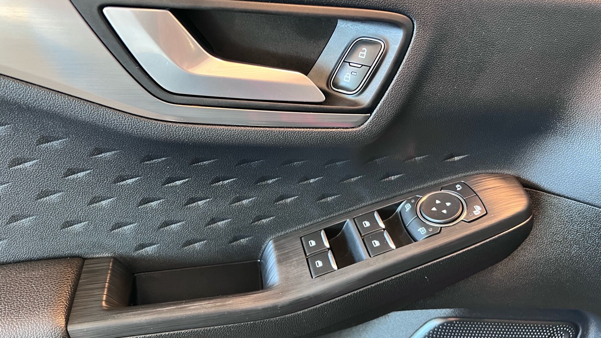 Billede af Ford Kuga 2,5 Plugin-hybrid Titanium X CVT 225HK 5d Trinl. Gear