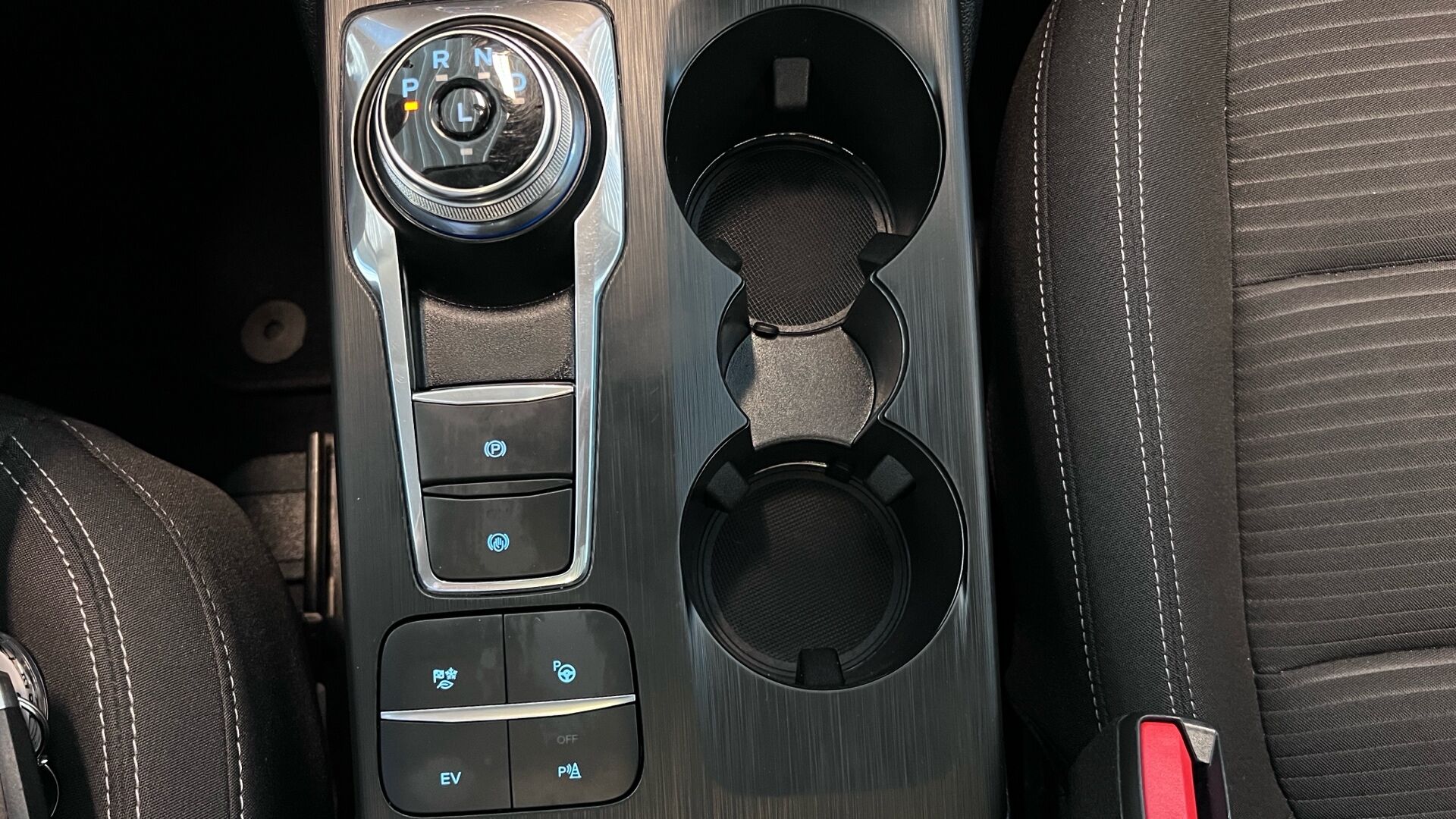 Billede af Ford Kuga 2,5 Plugin-hybrid Titanium X CVT 225HK 5d Trinl. Gear