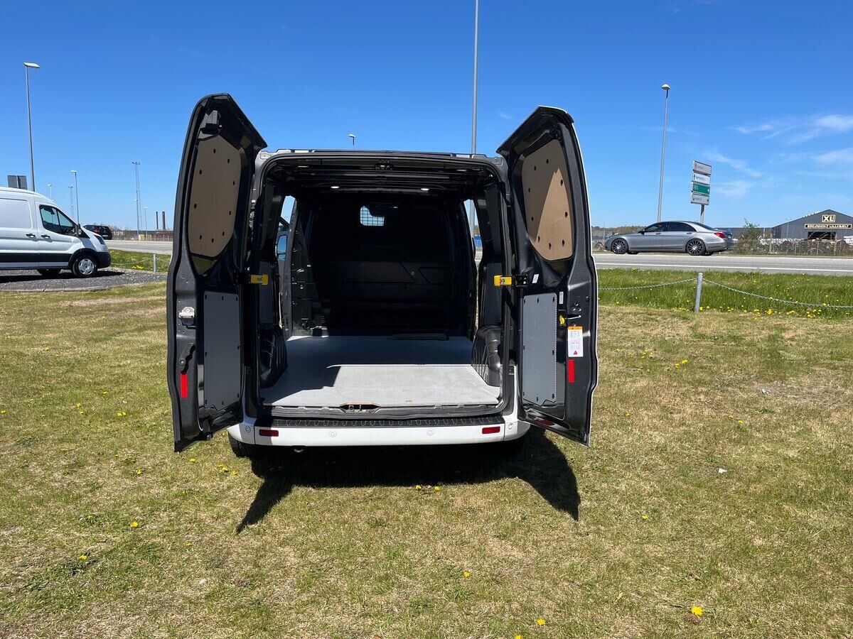 Billede af Ford Transit Custom 320 L2H1 2,0 TDCi Sport 170HK Van 6g Aut.