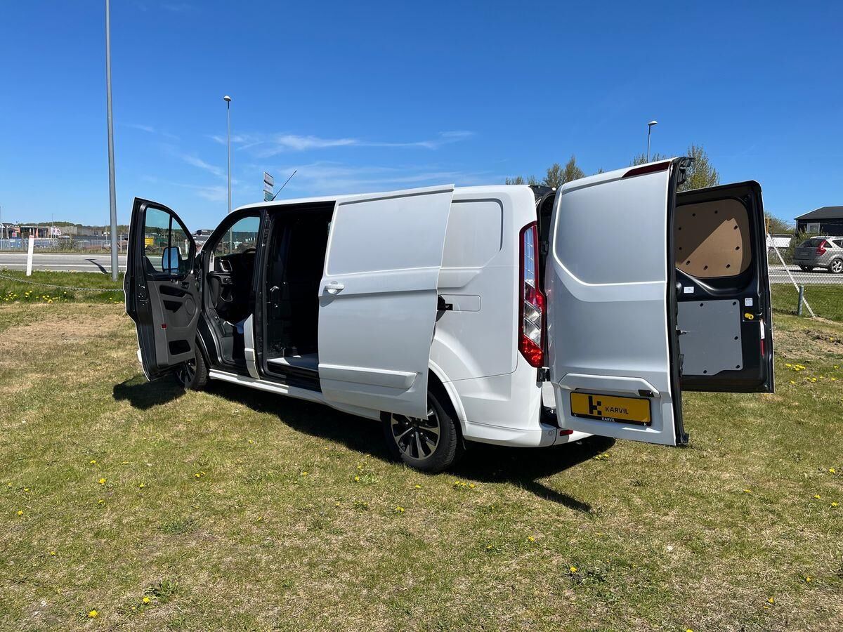 Billede af Ford Transit Custom 320 L2H1 2,0 TDCi Sport 170HK Van 6g Aut.