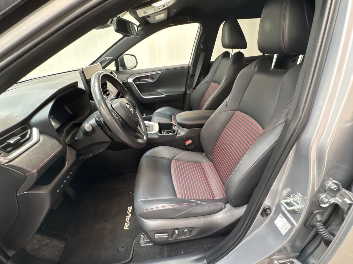 Billede af Toyota RAV4 Plug-in 2,5 Plugin-hybrid Style AWD 306HK 5d 6g Aut.