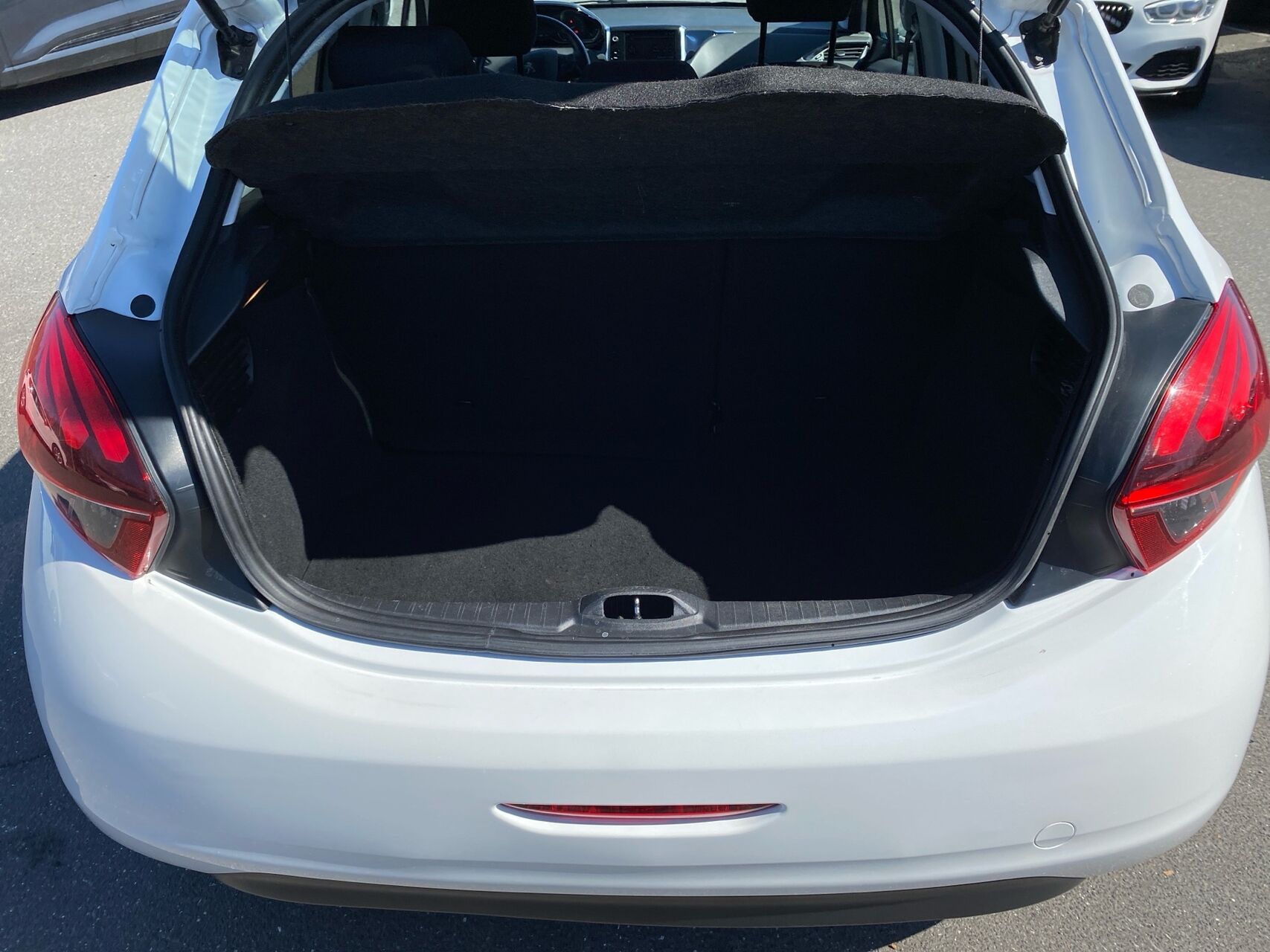 Billede af Peugeot 208 1,2 PureTech Envy 82HK 5d