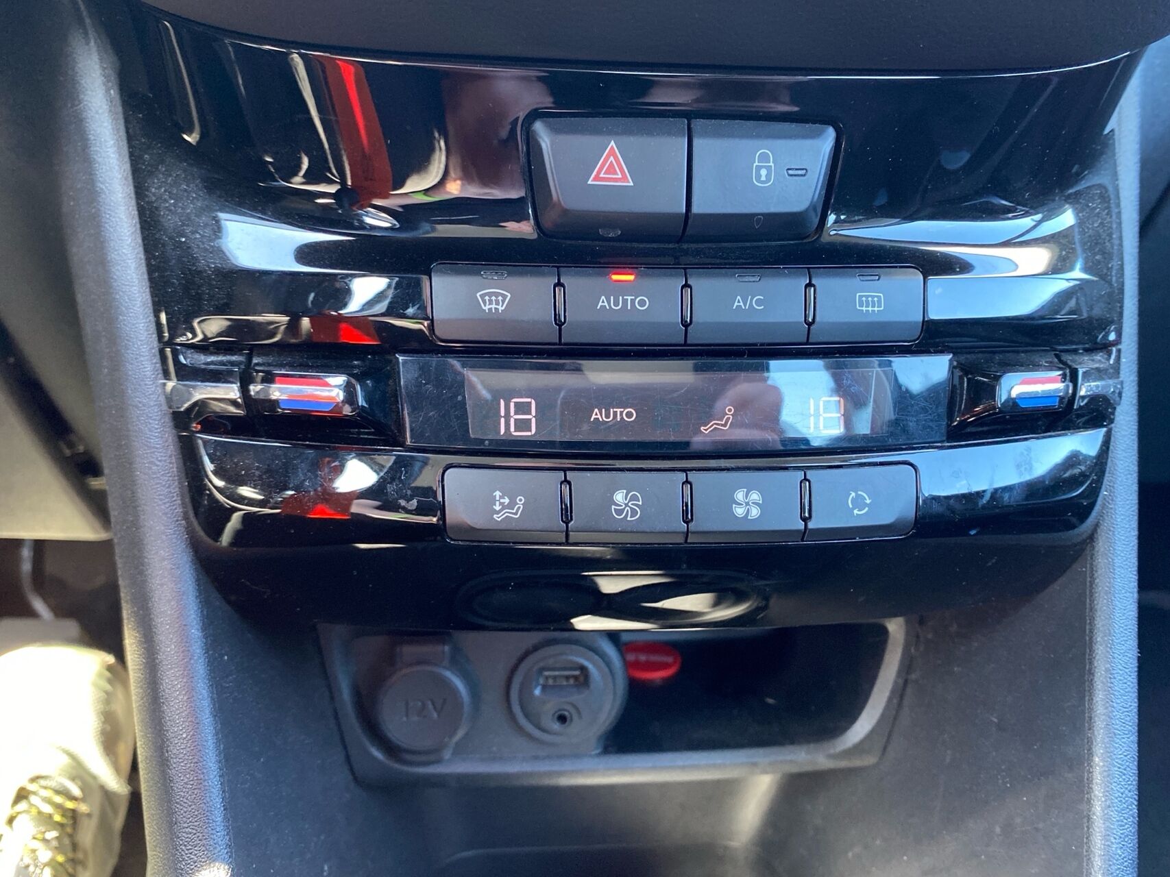 Billede af Peugeot 208 1,6 e-HDi Active 92HK 5d
