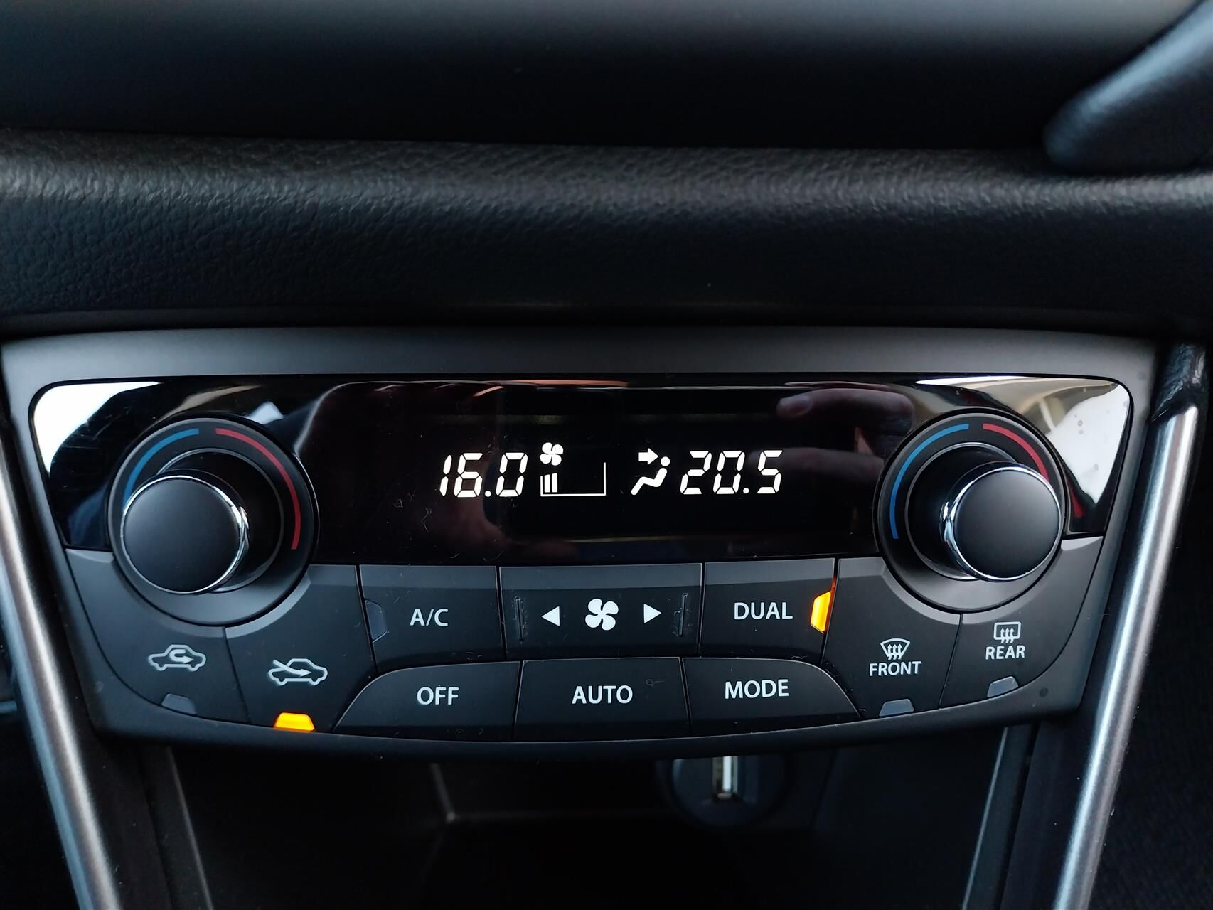 Billede af Suzuki S-Cross 1,5 Hybrid Active Hybrid AGS 102HK 5d 6g Aut.