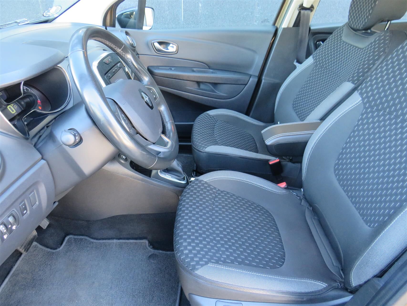 Billede af Renault Captur 1,2 TCE Intens EDC 120HK 5d 6g Aut.