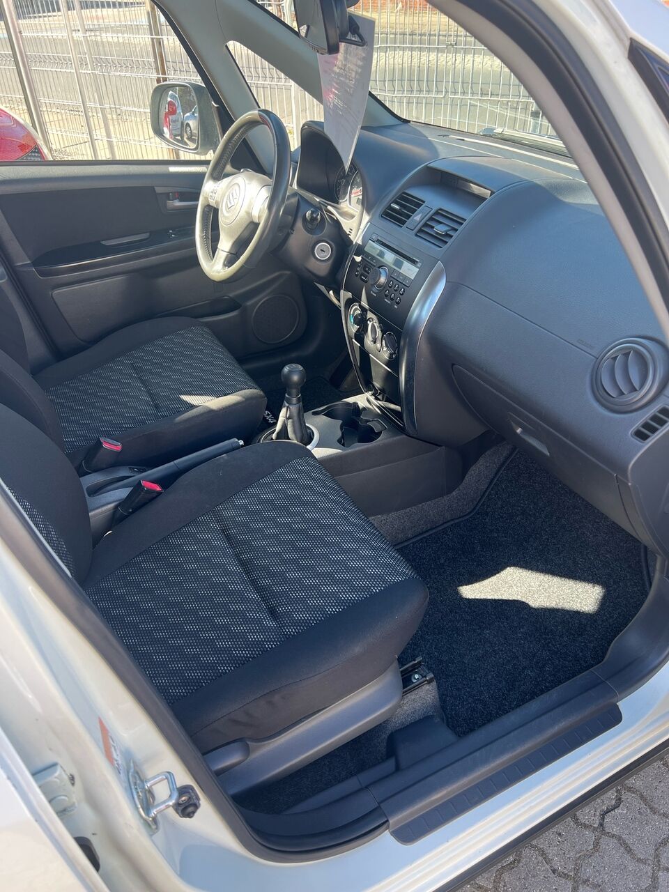 Billede af Suzuki SX4 1,6 GL-J 107HK 5d